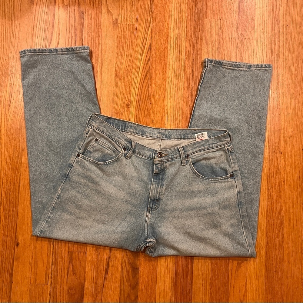 Wrangler Relaxed Fit Jeans Light Wash 34 x 30 - Picture 7 of 7